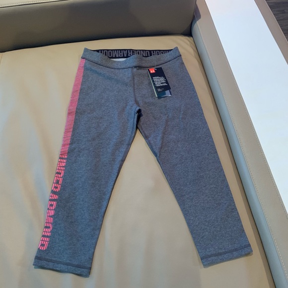 Under Armour Pants - Picture 1 of 8